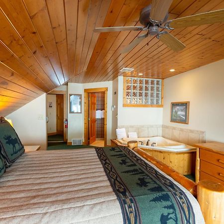 Grand Superior Lodge Castle Danger Екстериор снимка